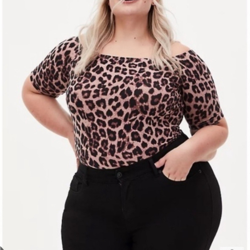 Torrid Foxy Off Shoulder Leopard Print Bodysuit Size‎ 1 1X Animal Print